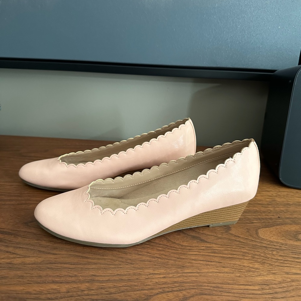 Blush wedge shoes US10
